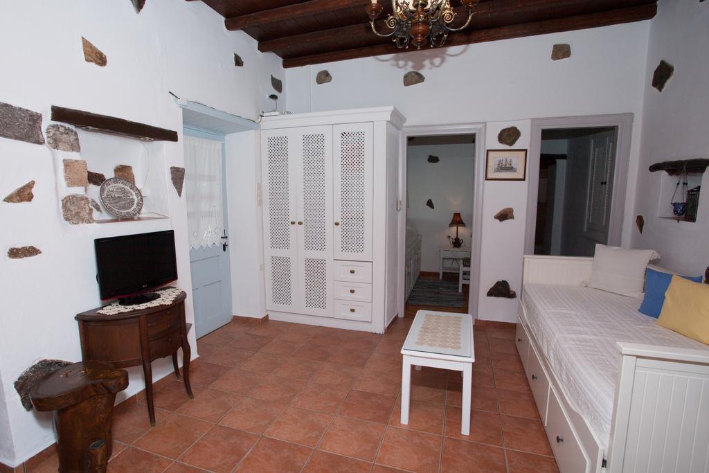 Patmos Chora Traditional Villa Genadio חדר תמונה